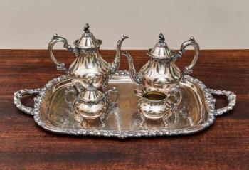 Kávový a čajový servis Oneida Heirloom Kávový a čajový servis Oneida Heirloom